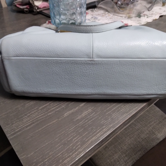 Authentic Coach purse - Picture 5 of 9